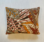 Load image into Gallery viewer, Vintage Leaf Pillow
