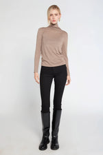 Load image into Gallery viewer, Turtle Neck Lightweight Sweater
