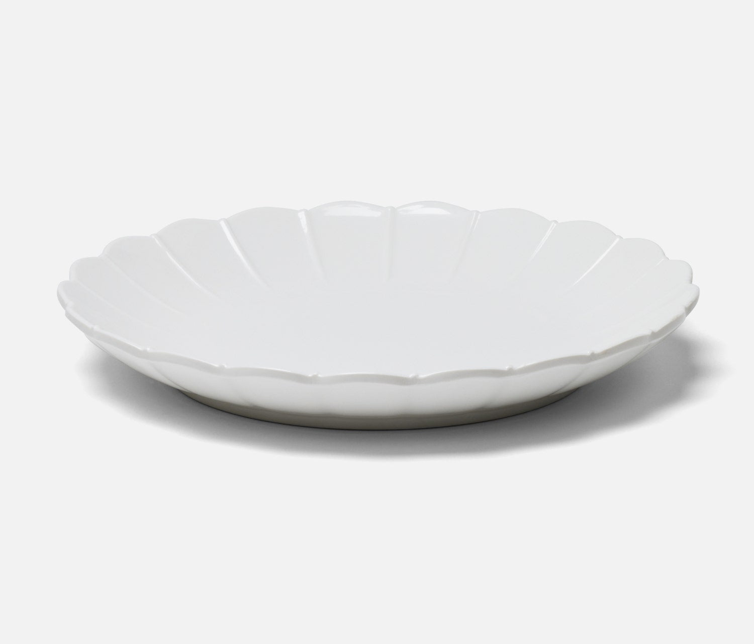 Iris Scallop Melamine Dinnerware